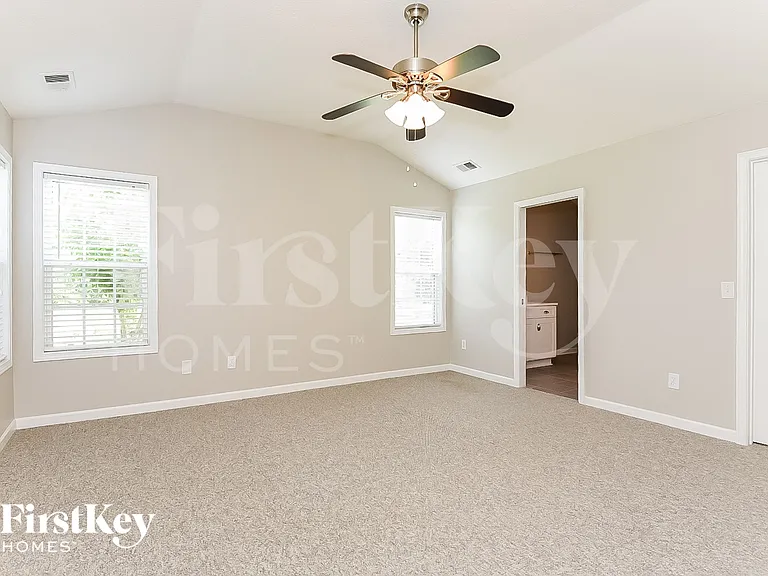 307 White Oak Way — Photo 11