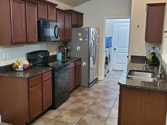 4th image of 6006 Wagner Dr