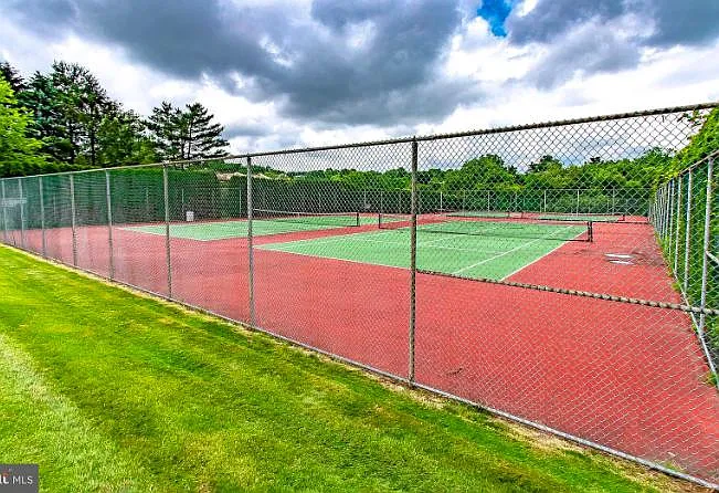 Tennis court