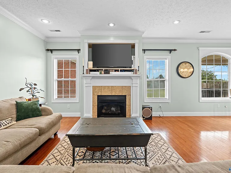 25850 Iron Gate Dr — Photo 27