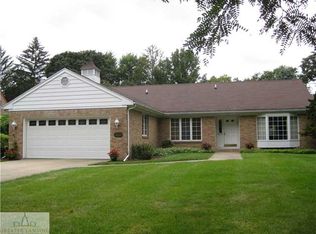 1428 Cambridge Rd, Lansing, MI 48911