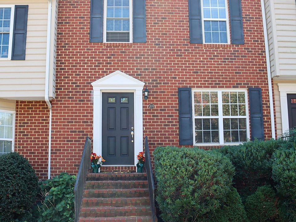1st image of 110 Aaron Pl APT 209