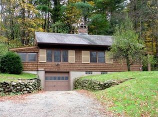 405 Pine St, Amherst, MA 01002