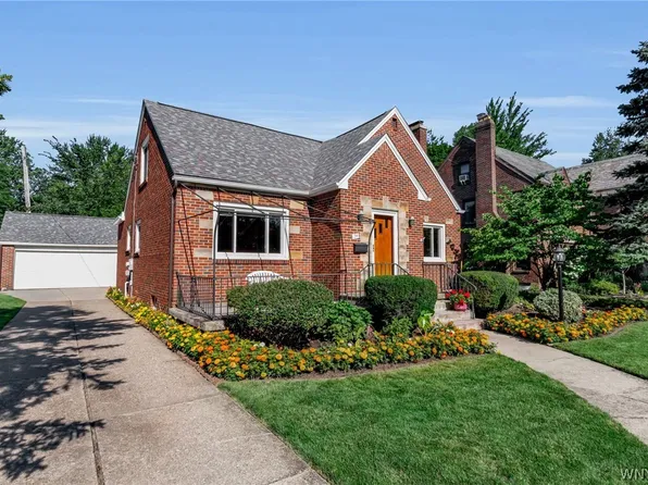 24 Wilshire Rd, Buffalo, NY 14217
