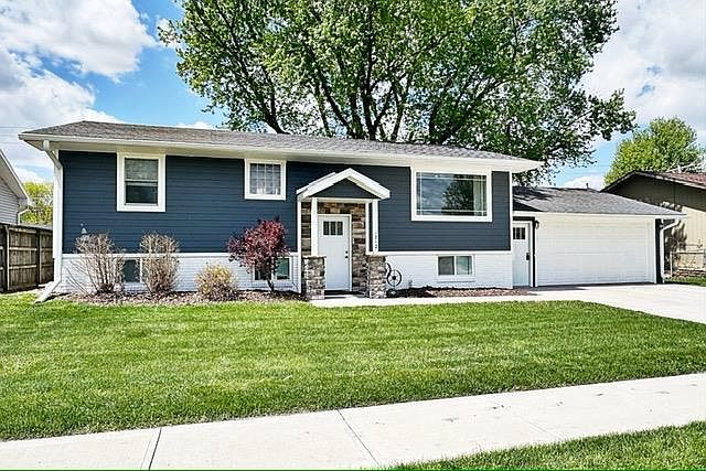 1st image of 1712 N 29th St