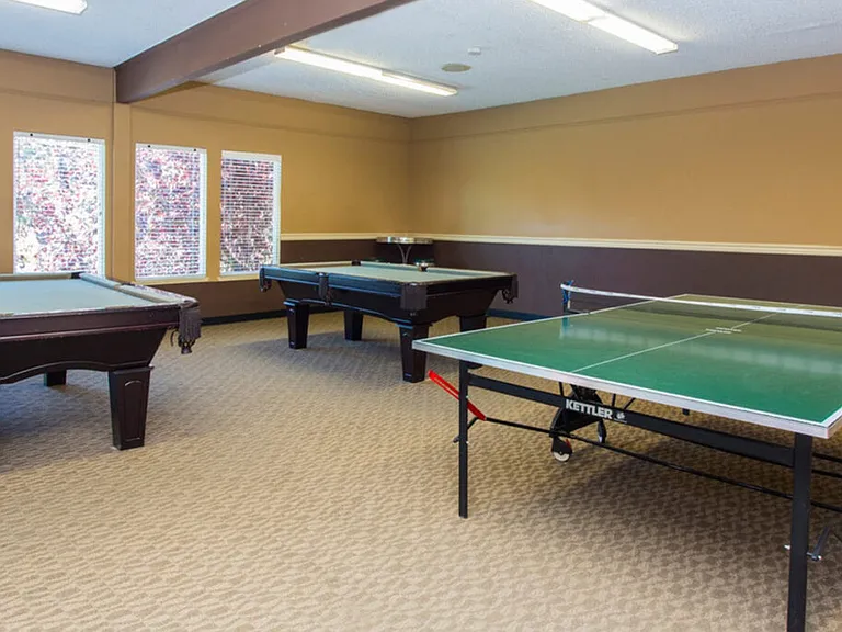 Washington Park Apartments — Photo 10