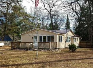 6482 Robin Dr, Harrison, MI 48625