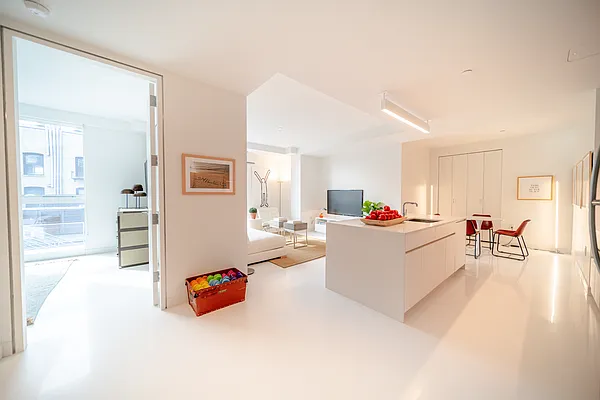 Rented by BHS Development Marketing | media 9