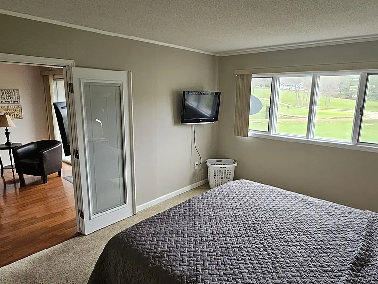 145 Fairway Ln #G — Photo 7
