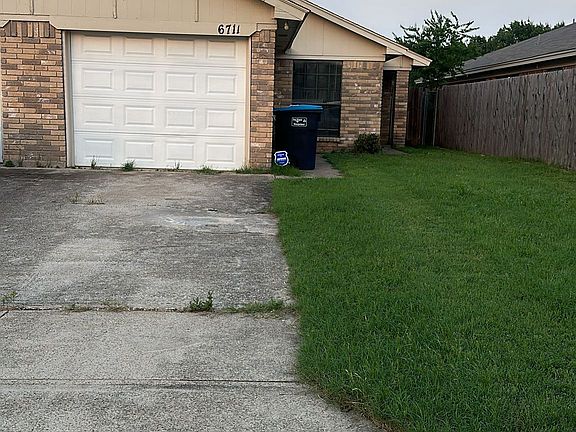 3rd image of 6711 Crestmont Ct