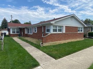 9942 W Cermak Rd, Westchester, IL 60154