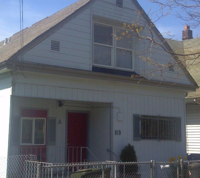 2nd image of 113 22nd Ave