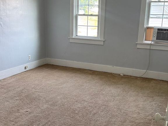 5th image of 343 Russell St