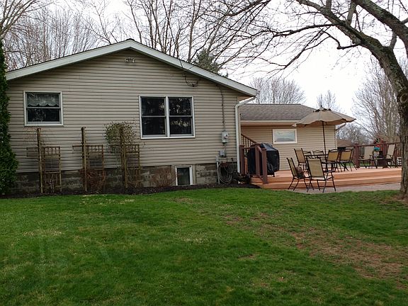 2nd image of 335 Marsha Ln