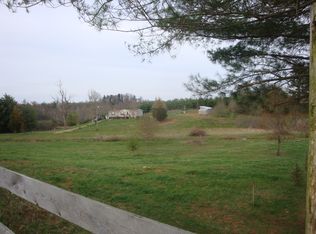 354 Cabbage House Rd, Hillsville, VA 24343