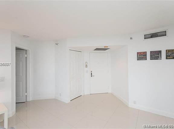 4th image of 3500 Mystic Pointe Dr APT 1604