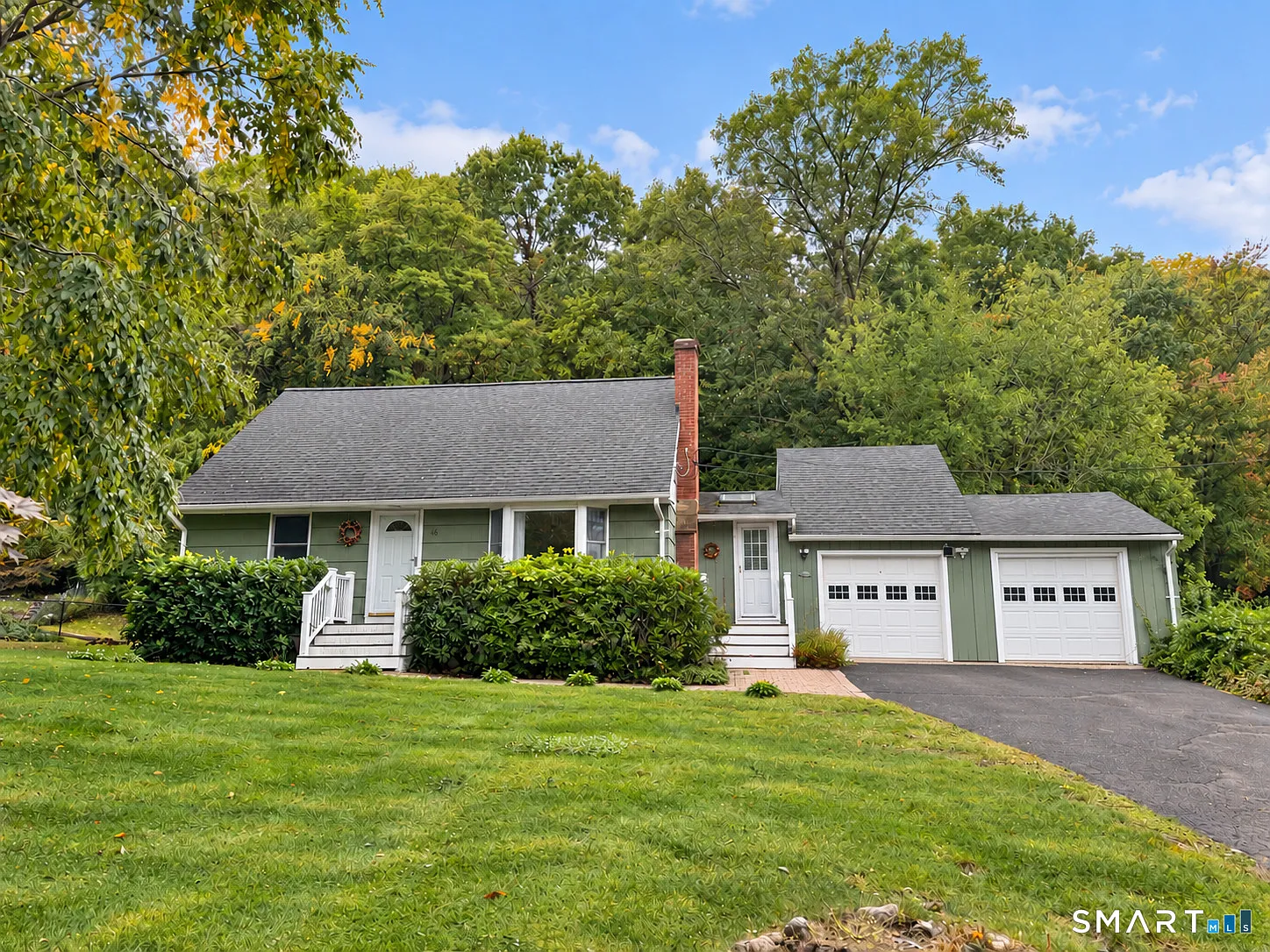 4 bed, 2.0 bath, 1400 sqft, $3,800 — Photo 1
