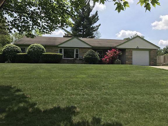 2nd image of 1444 Millbrook St SE