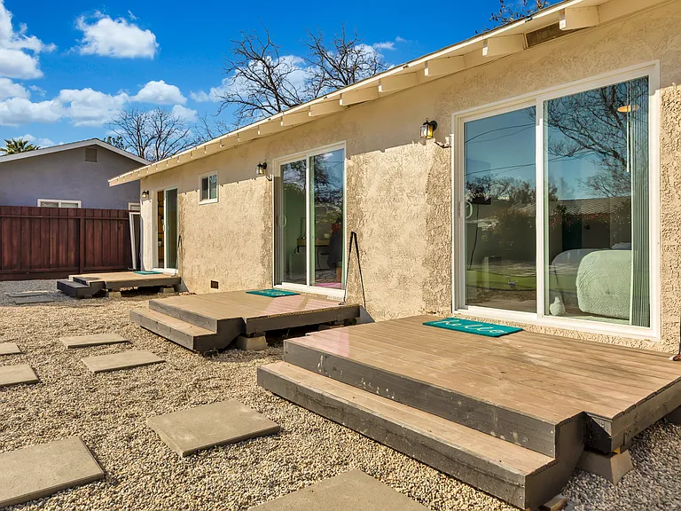 2026 Regis Dr — Photo 13