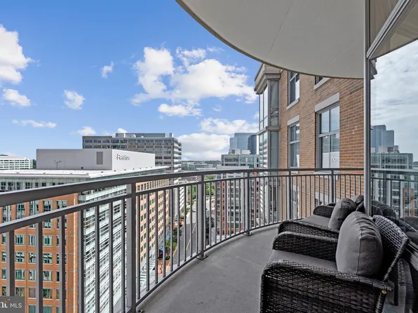 11990 Market St Unit 1503, Reston, VA 20190