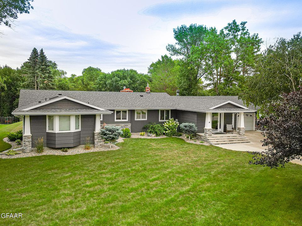 1st image of 6415 Lake Dr