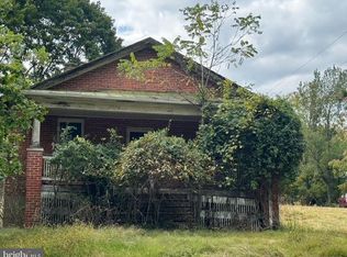 21 Stagecoach Rd, Staunton, VA 24401