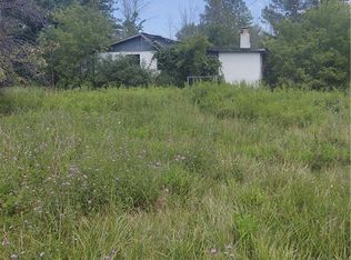 5995 N Lake Rd, Bergen, NY 14416