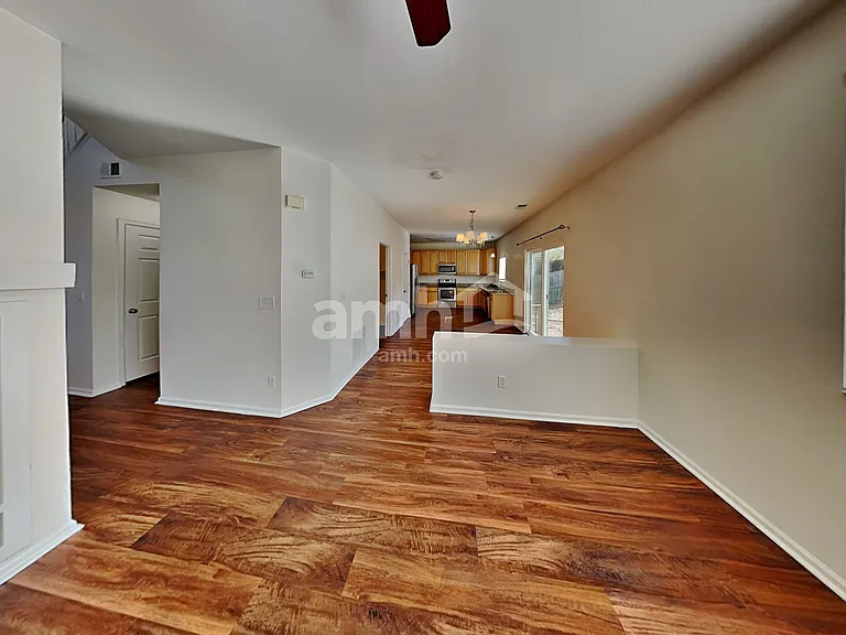 2435 S Gibraltar Way — Photo 5