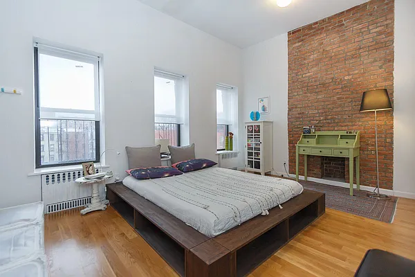 Rented by Hila Priel, LREB | media 2