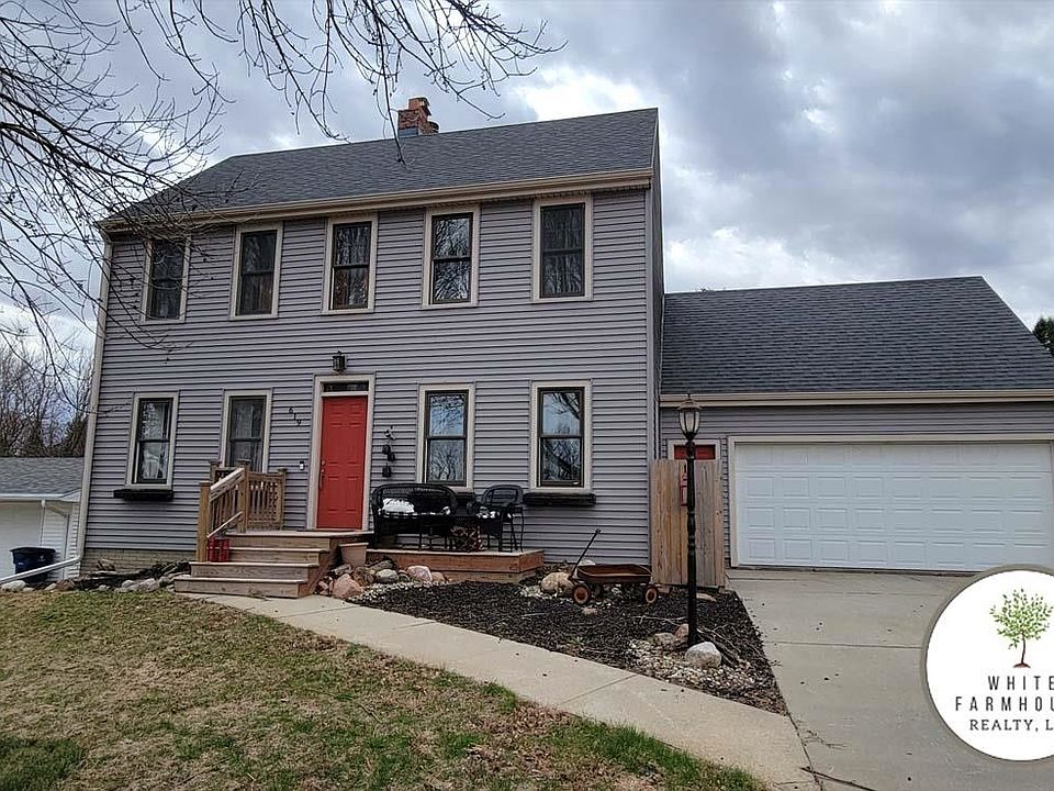 1st image of 619 Fairacres Rd