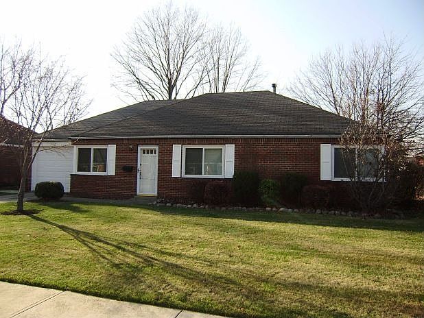 1st image of 590 Birch Dr