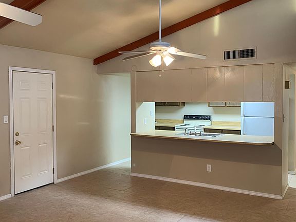 4th image of 208 Sherrill Ln #A