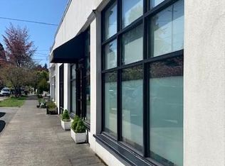 6235 Woodlawn Ave N, Seattle, WA 98103