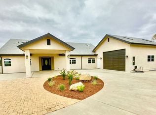 908 Canyon Heights Rd, Fallbrook, CA 92028