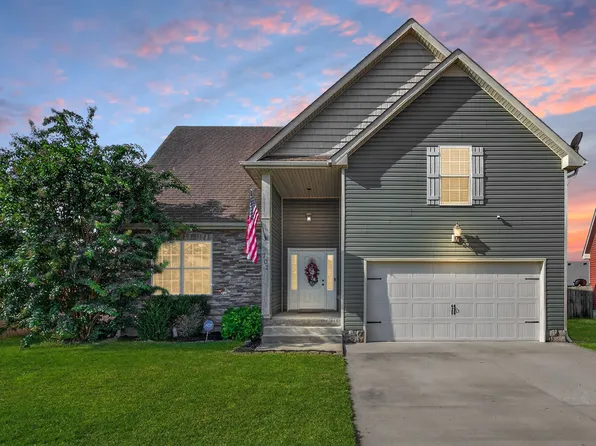 702 Backwind Ln, Clarksville, TN 37040