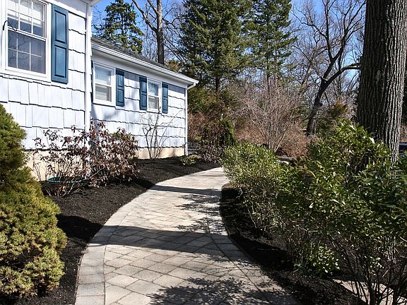 830 Long Hill Rd -Front path