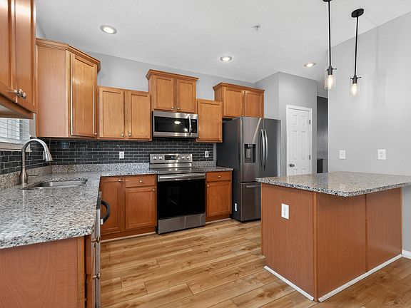 5th image of 1557 Don Martin Dr