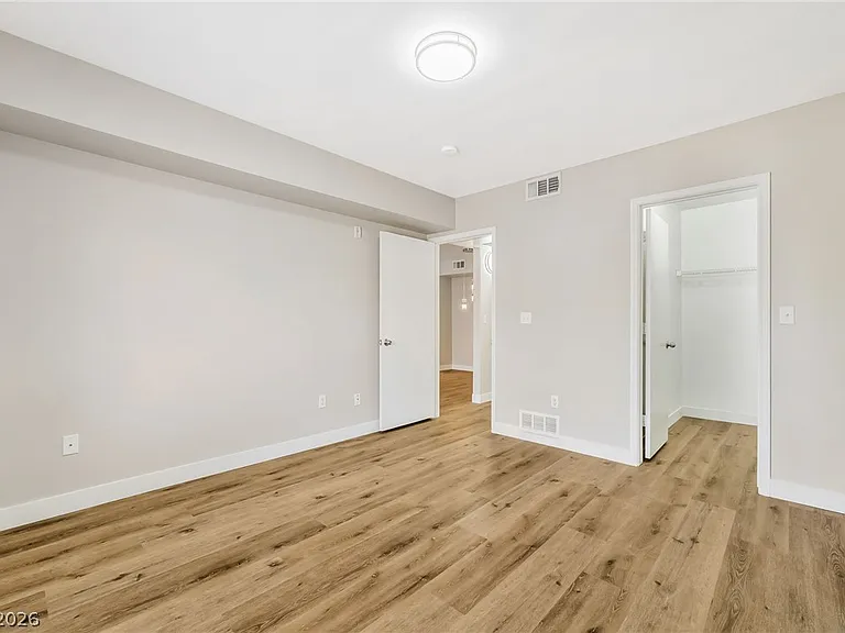 45 Maleena Mesa St #427 — Photo 13