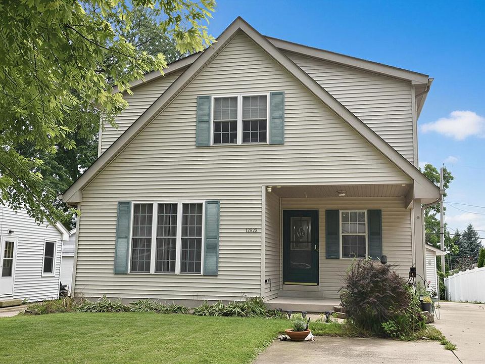 1st image of 12132 223rd AVENUE