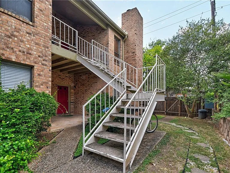 4406 Avenue A #3 — Photo 3