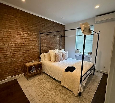 5th image of 123 E 18th St APT 2