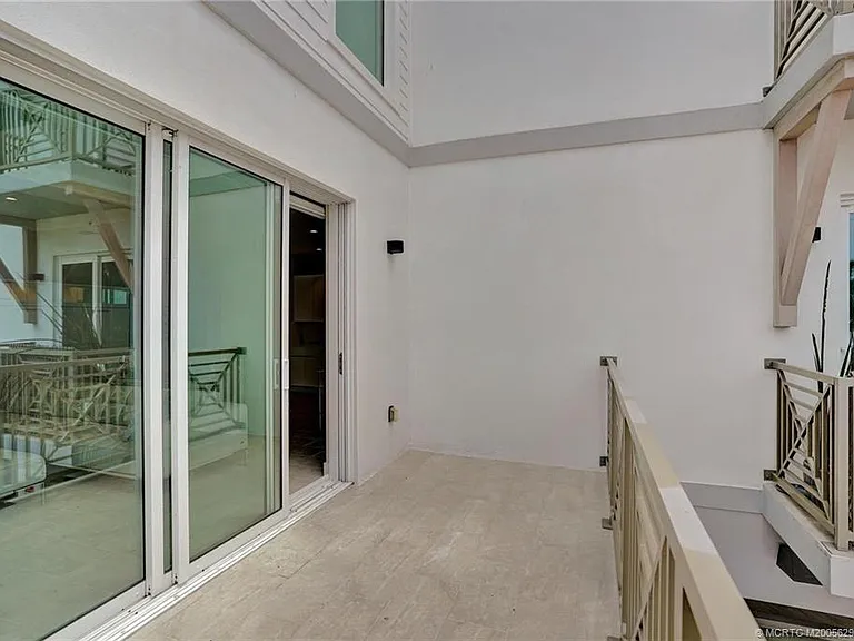 41 Seminole Southwest St #209 — Photo 18