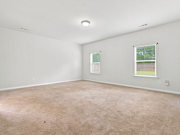 5th image of 120 Sherwin Ave