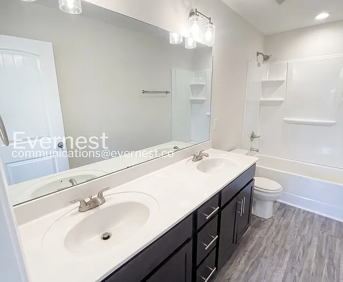 1000 Henry Place Blvd #204 — Photo 7