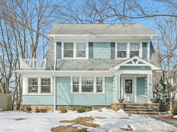 22 Dearborn Street, New Rochelle, NY 10801