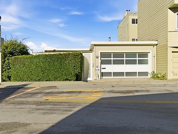 2nd image of 601 Corbett Ave