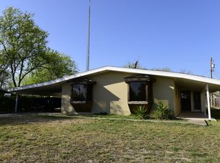 104 Crestline Dr, Del Rio, TX 78840