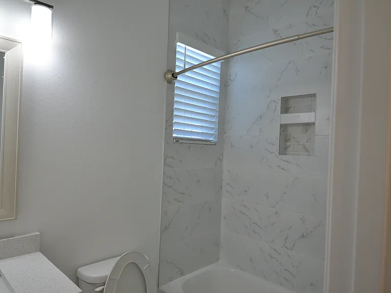 5728 Biscayne Ct — Photo 21