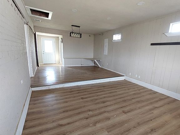 5th image of 2084 County Road 4308
