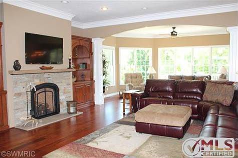 4th image of 8424 Wallinwood Springs Dr